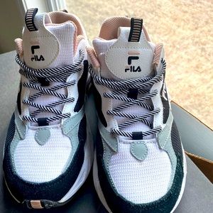 Fila Women’s size 8 Sneakers.
